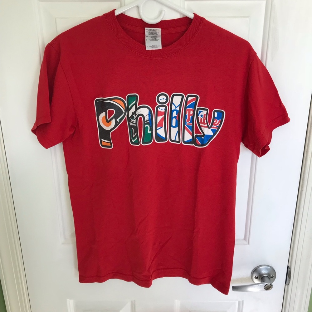 Boys Philly T-shirt size small